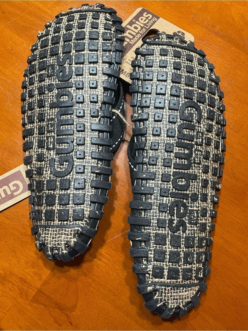 Gumbies black flip